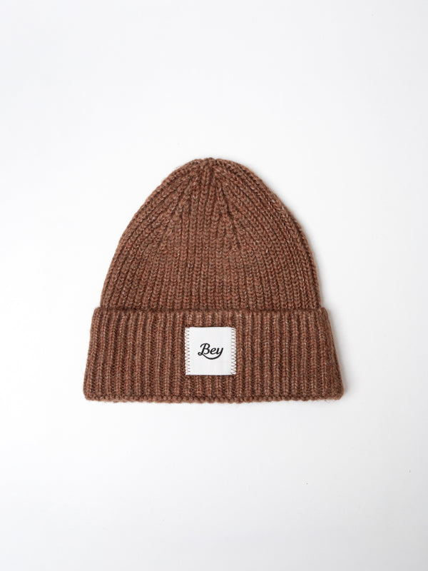 BEY YÜNLÜ ÖRGÜ BERE KAHVERENGİ