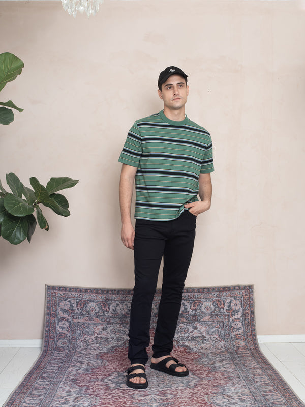 RİBANALI YAKA ÇİZGİLİ T-SHIRT