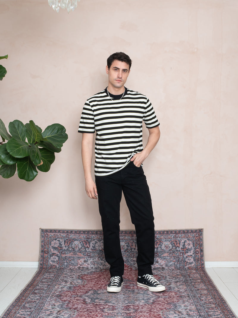 RİBANALI YAKA ÇİZGİLİ T-SHIRT