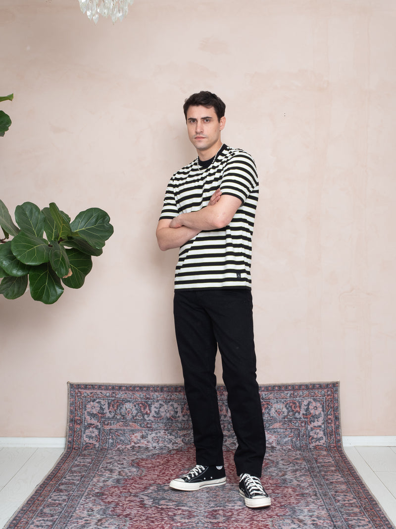 RİBANALI YAKA ÇİZGİLİ T-SHIRT