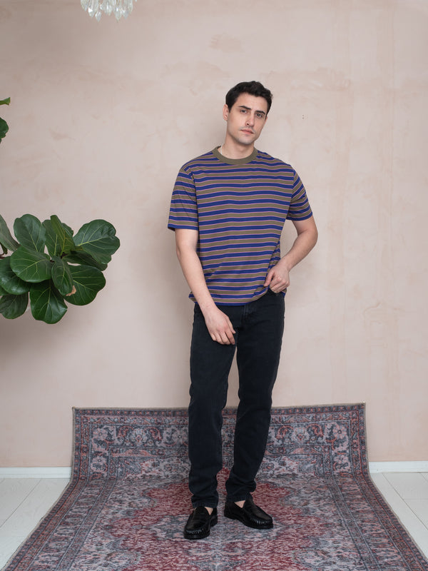RİBANALI YAKA ÇİZGİLİ T-SHIRT