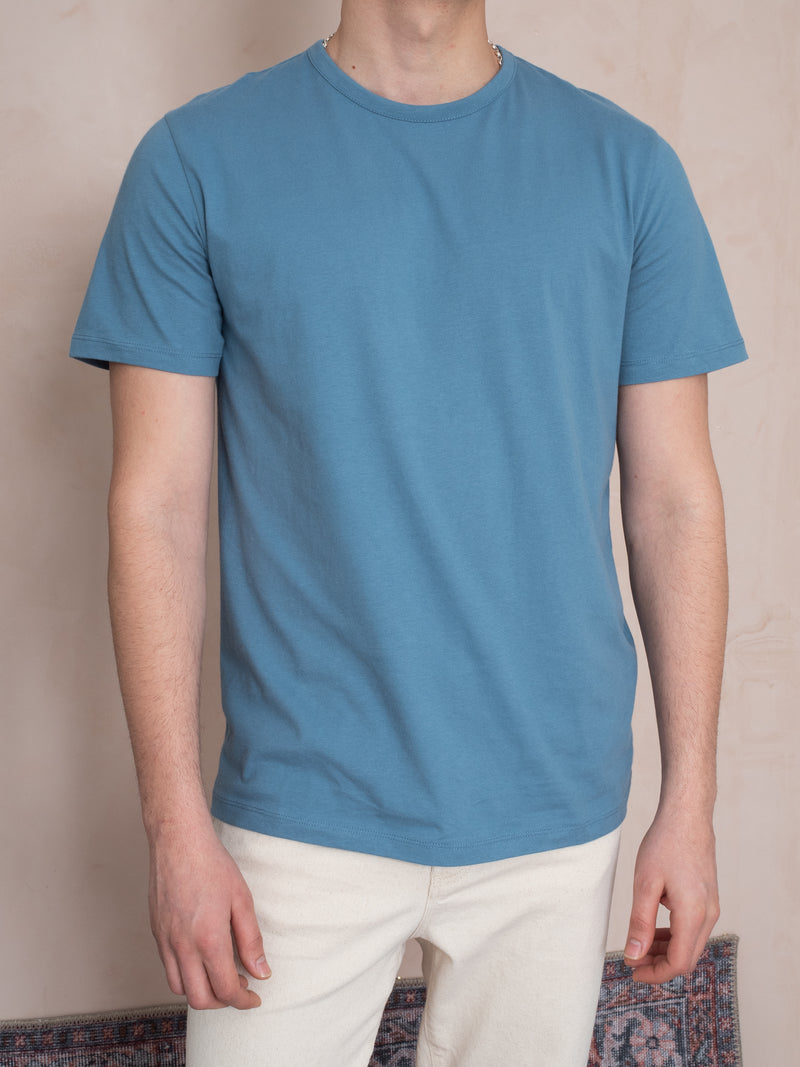 BİYELİ YAKA FIT T-SHIRT İNDİGO MAVİ